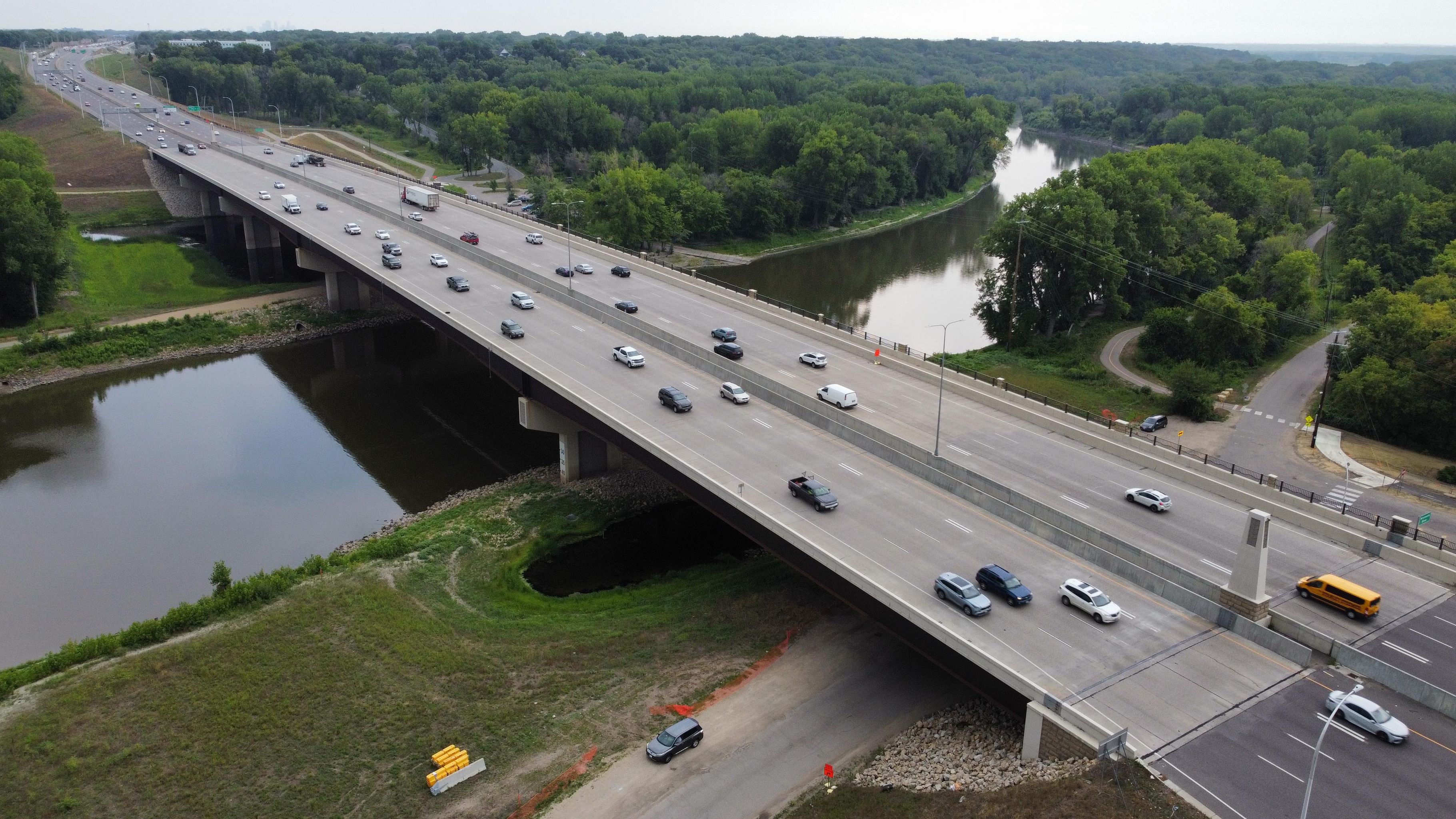 Twin Cities consultant solves the mystery behind a 494 pedestrian bridge  - Axios Twin Cities